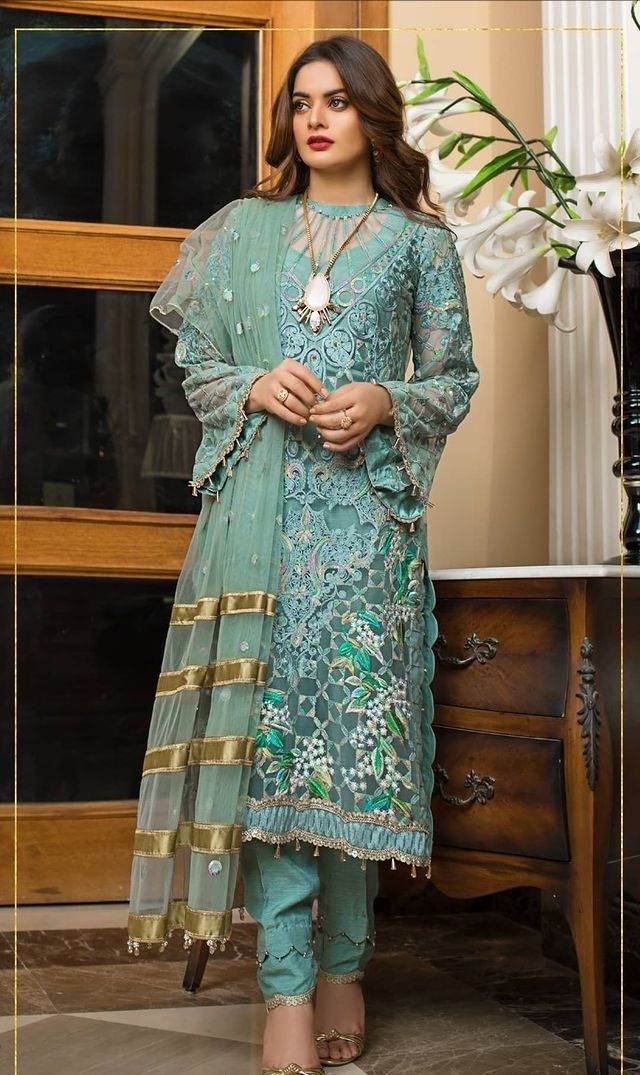 LADIES CLOTHS