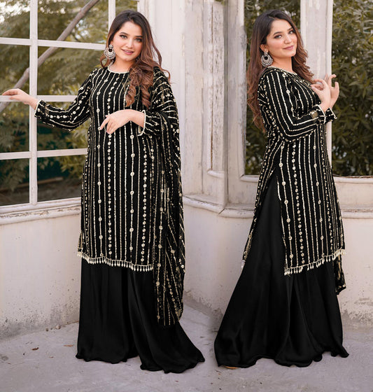 LADIES CLOTHS